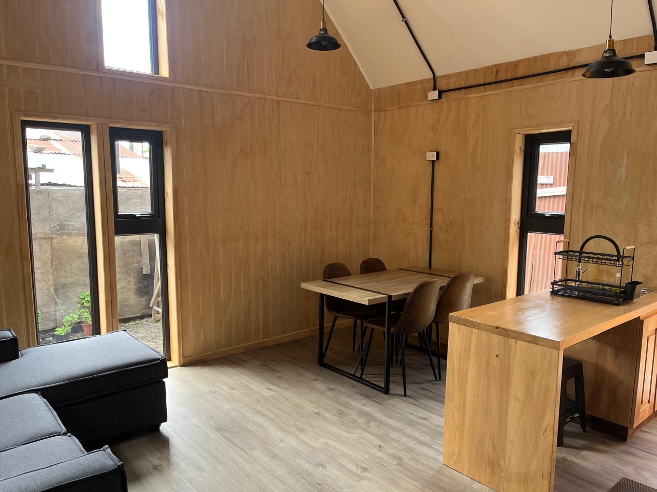 Arriendo casa nueva semi amoblada en Guillermo Frick