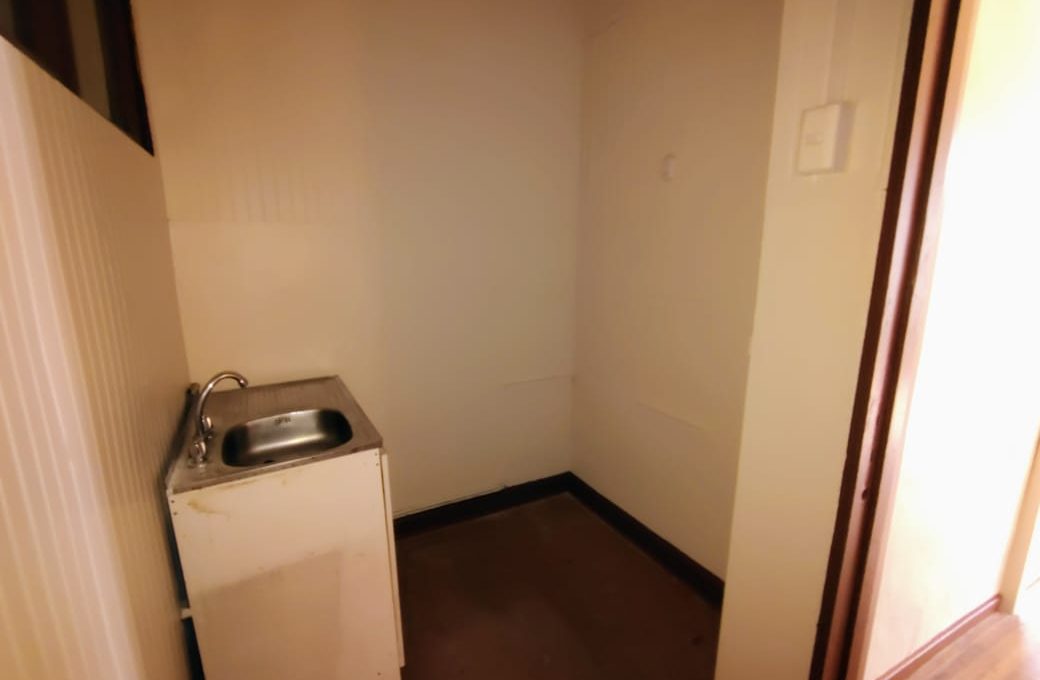 984baeb3-cf56-4879-9e3e-773b457b0ff3