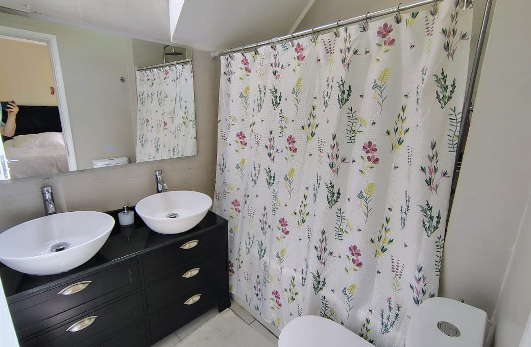 134ff52c-d2dc-4c31-9889-d71c0980a243