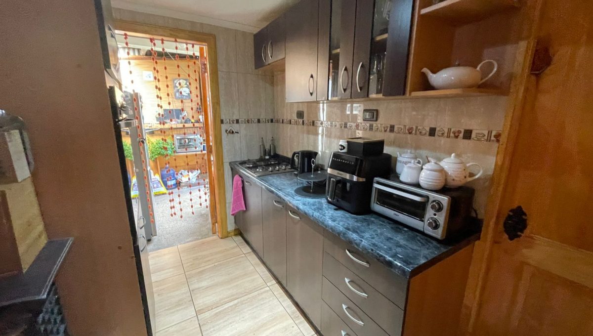 4b5a4c9d-c6fa-494b-a663-fb2eb30212d8