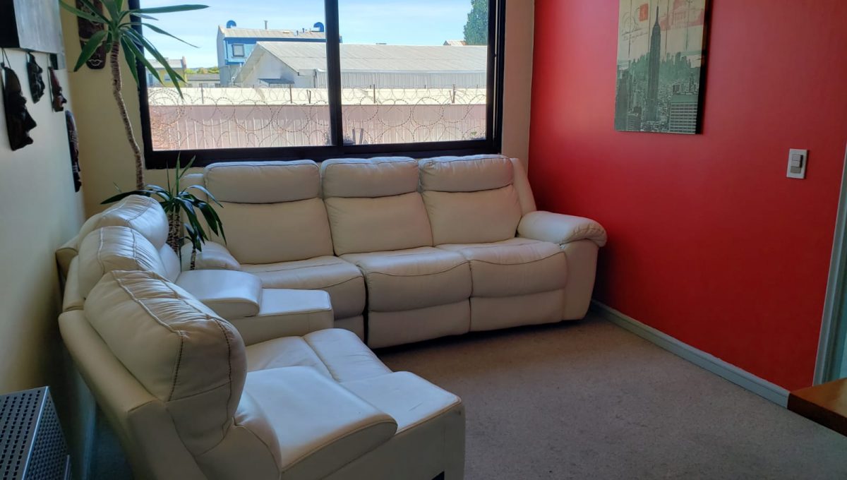 4cf13281-c52b-4c6b-a161-5a6ea7a99343