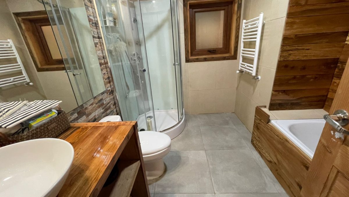 WhatsApp Image 2025-11-14 at 5.07.20 PM (1)