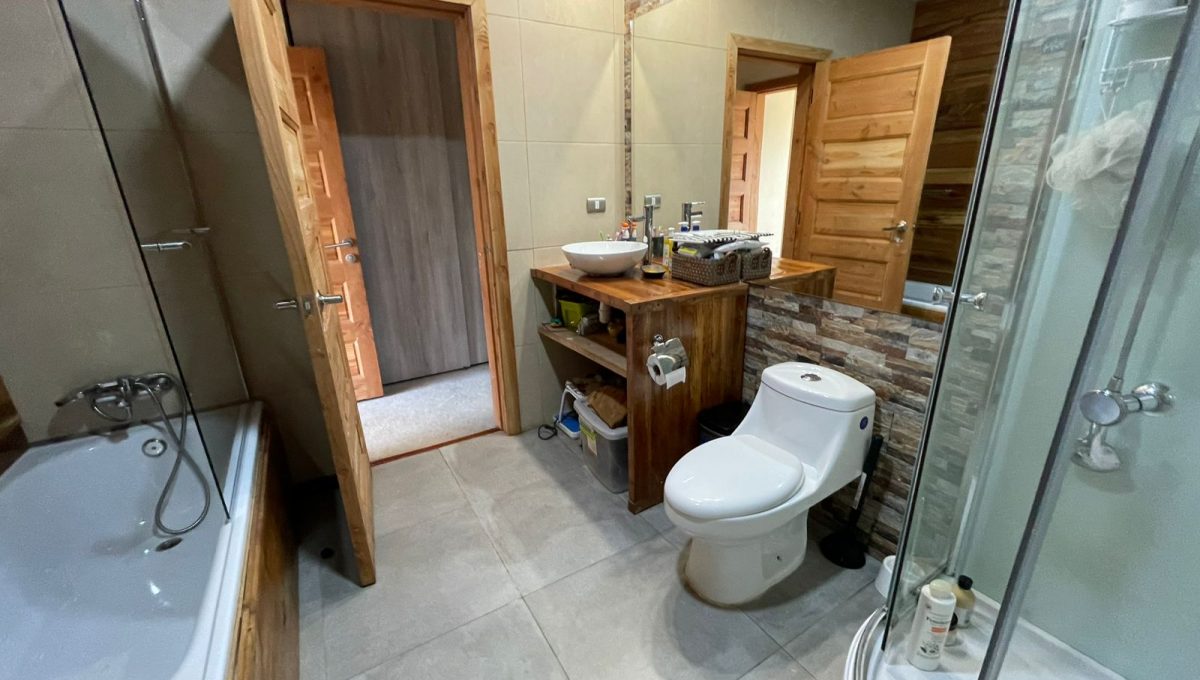 WhatsApp Image 2025-11-14 at 5.07.20 PM (2)