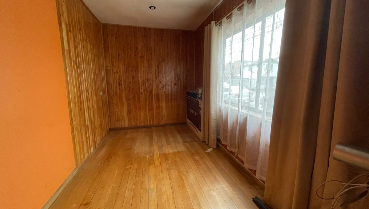 b749f5a7-82b2-42d5-bcc9-308ea965d372