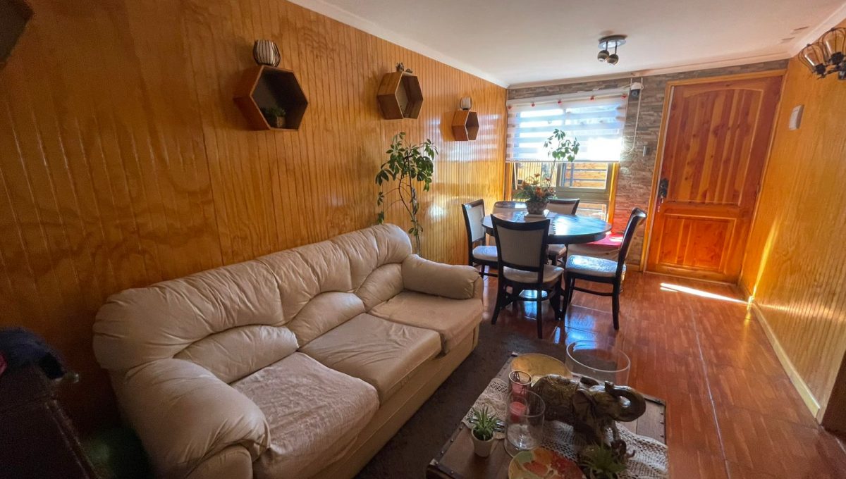 f86e6715-cdda-4a55-81c8-ca5fda86d1af