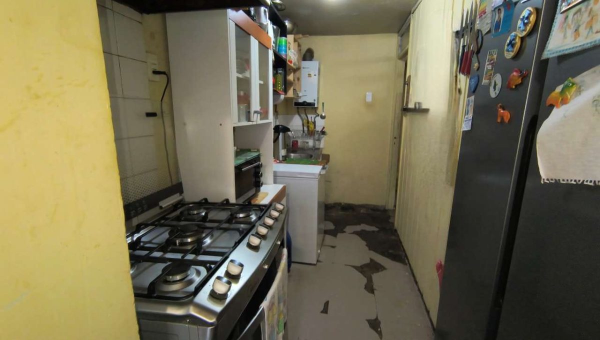 b9d85d2d-cf6a-4c4b-8314-6bf51cd4244e