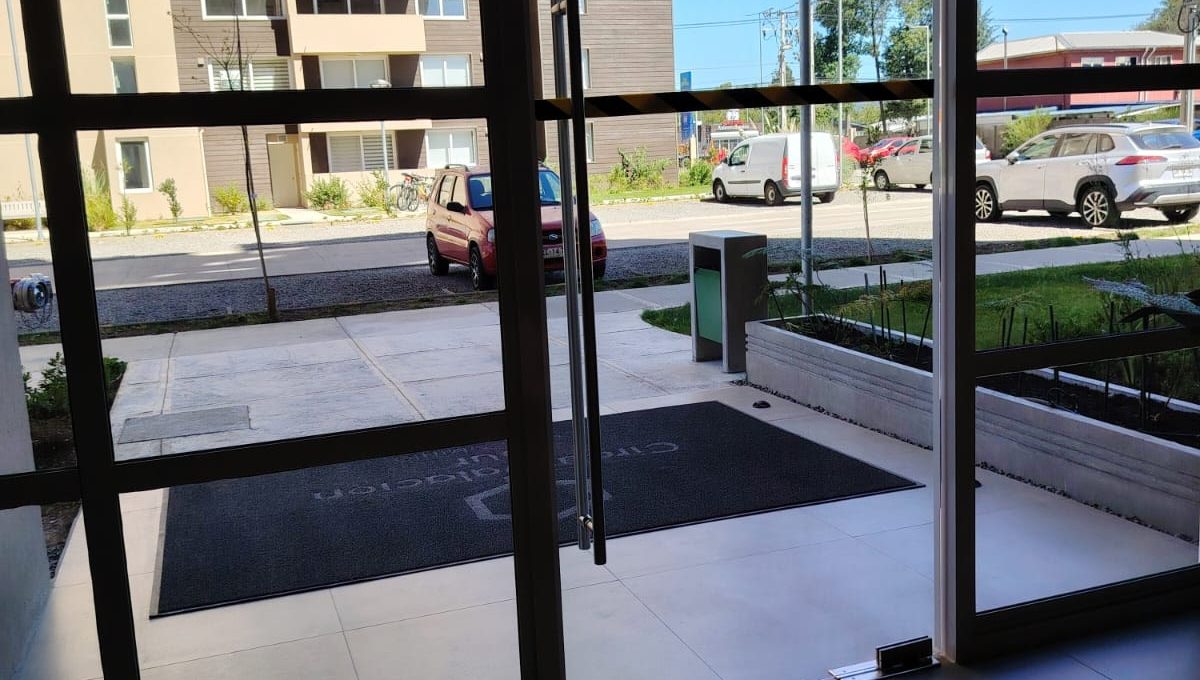 0f56a997-b729-4fab-9bc2-38884670e1a7