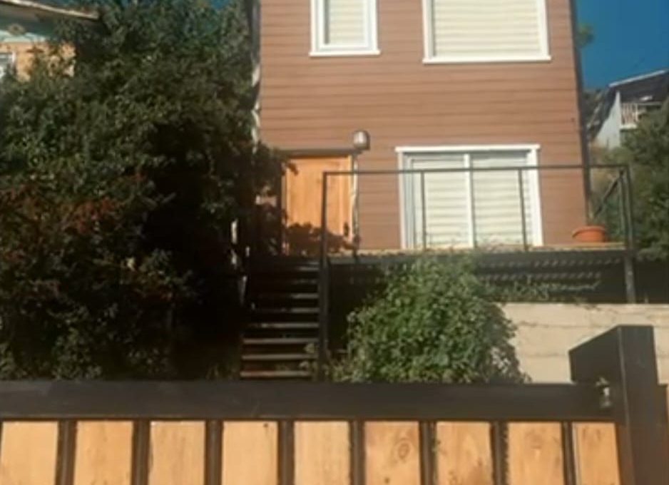 12a029c1-b7db-4aff-a52c-94786000e479