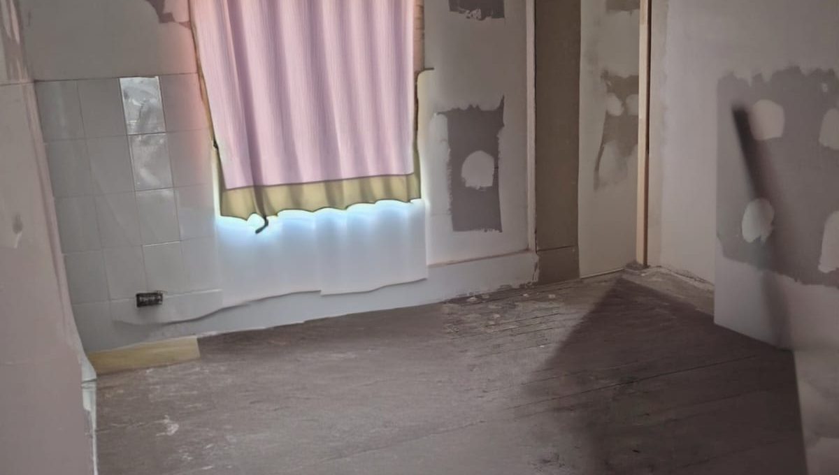 caab12f7-00b3-475e-885b-8c30ab5ceeb8