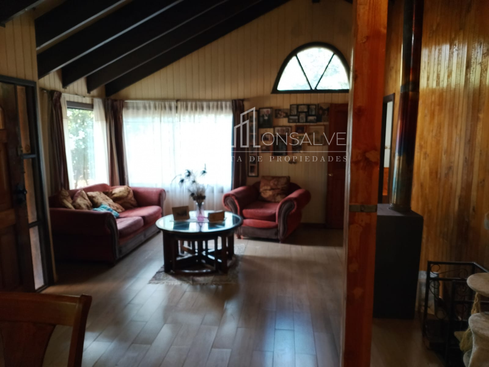 Vendo Amplia Casa 2 Pisos – Sector El Retiro en Valdivia