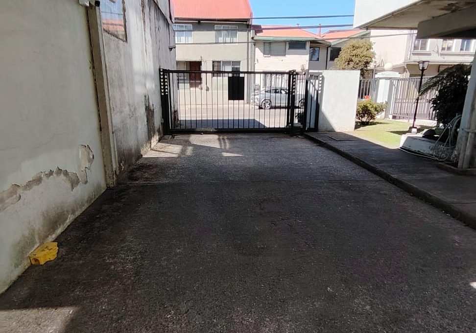 7d5f8a4e-fb2a-4088-ae5c-1a546e351a2a