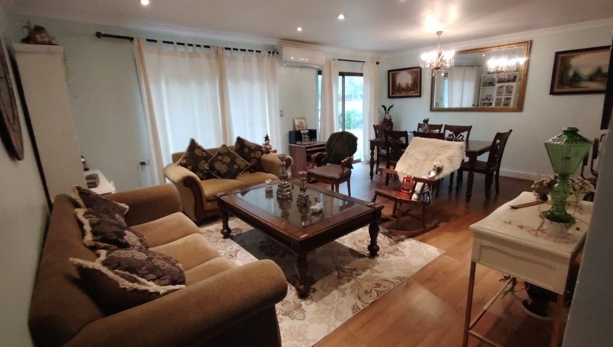 82c3fa8d-2890-40d6-b1d9-502d6b1dab9c