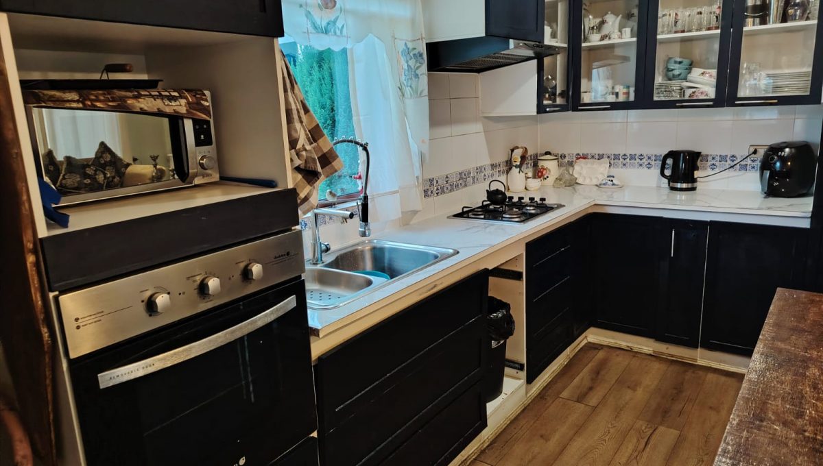 d3666fee-ae02-4a75-8181-f0f4fa65adb9