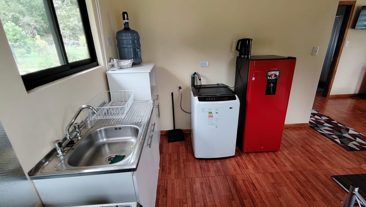 f910a634-df6e-4a39-8b94-6bbf975ae4d1