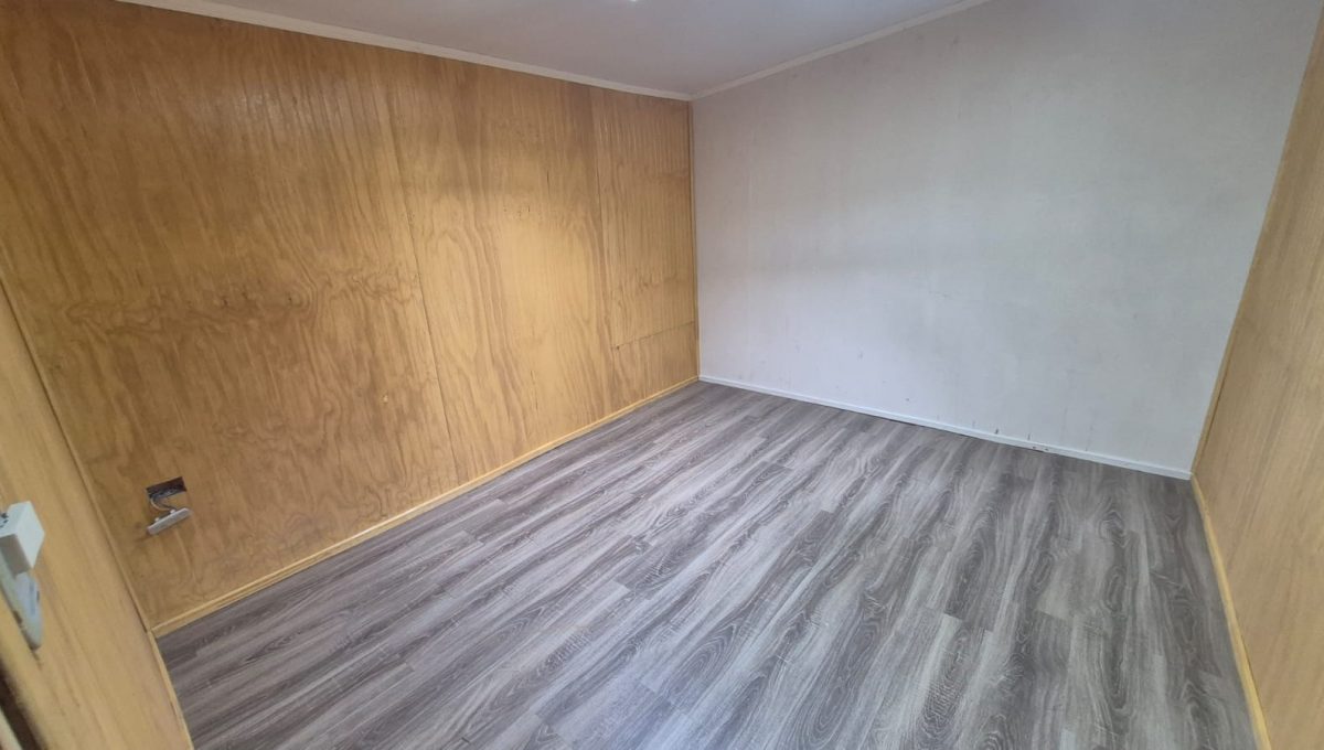 bd7042c9-04a4-466e-95e6-0688bc00d95d