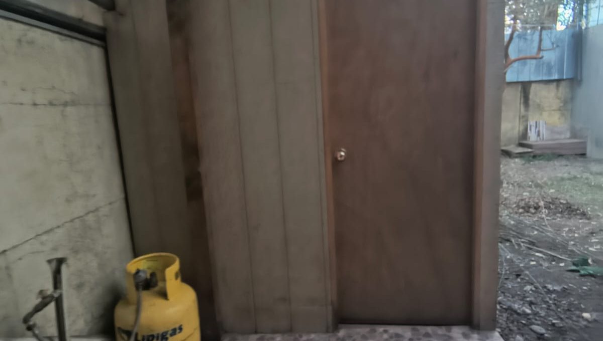 1bf8b33e-cf43-4b10-8b24-d4819836284a