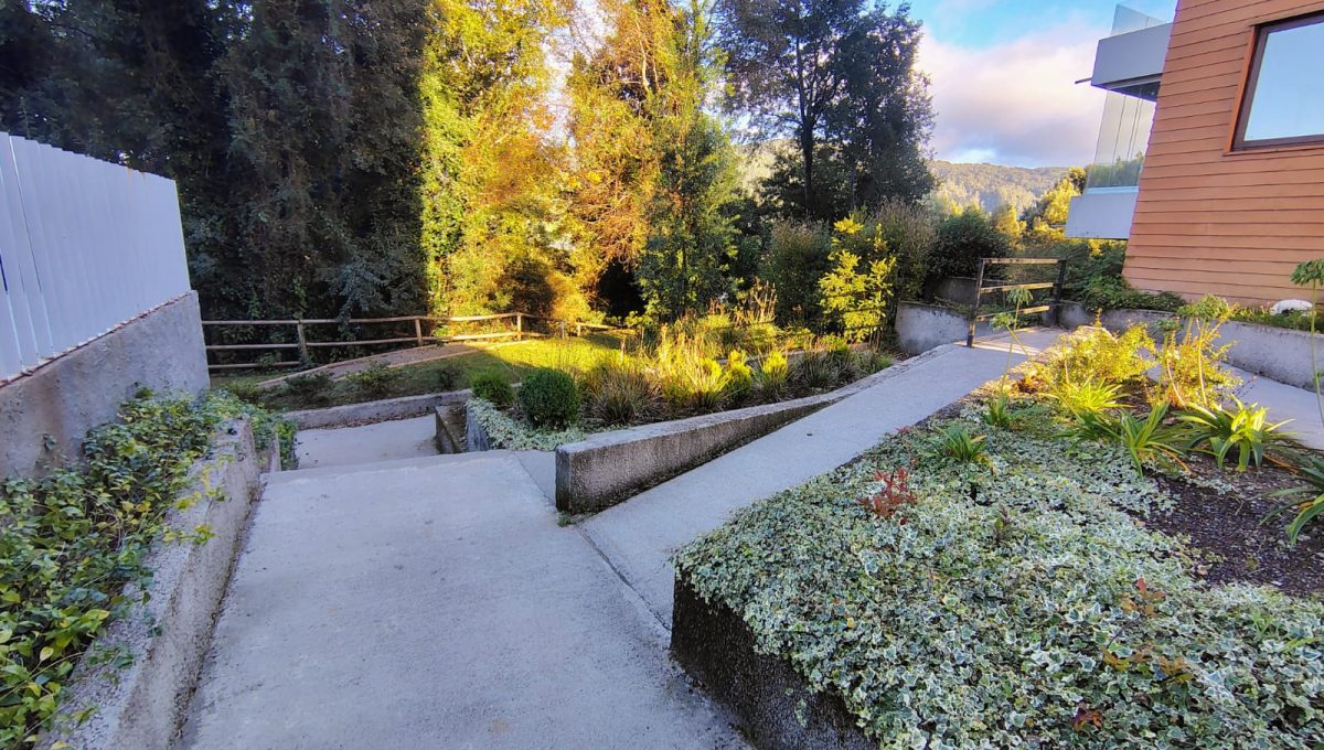 281702a5-6f47-415f-af3b-b9ab9809032a