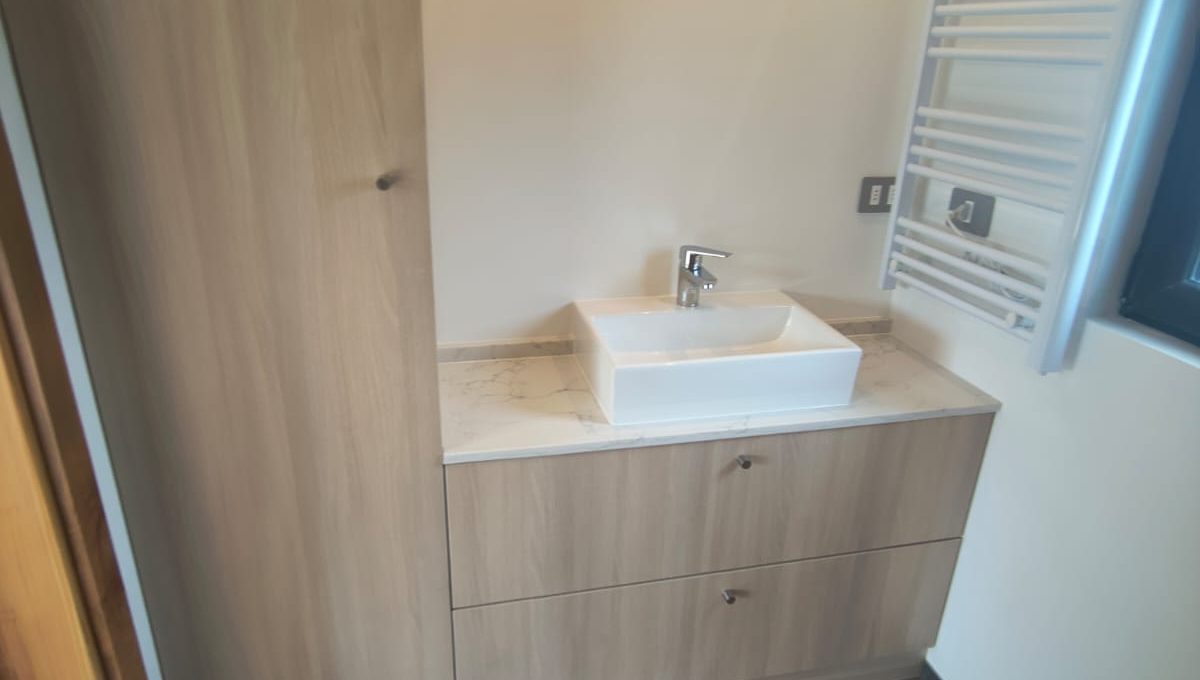 97d2f887-a635-4582-8e59-f48de8f3bddb