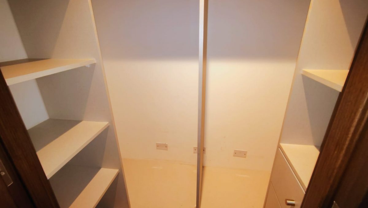 a03a3281-840c-43a8-9e43-8803596da904