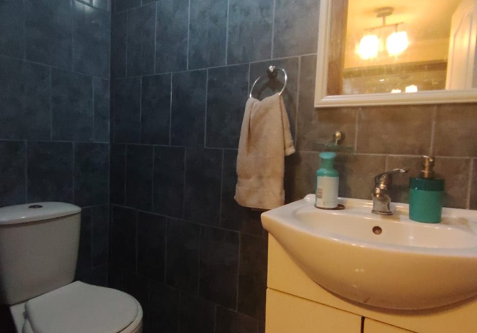 af7fe4b8-1c1d-4de6-9914-15f4f8641864