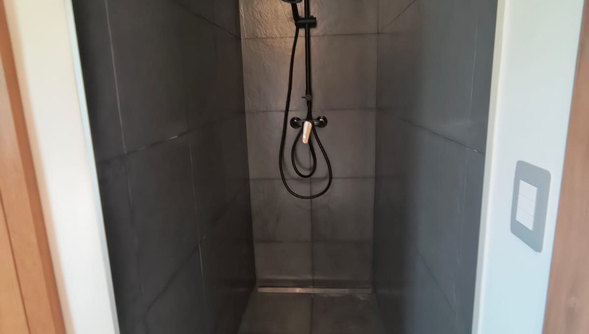 b19e6a52-dfe2-413e-adcc-b3e3e9fc331a