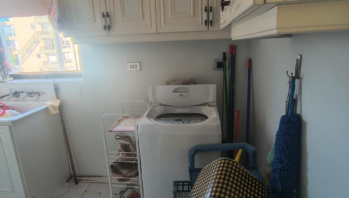 d3a8eb6b-0a37-4261-ad31-a290ebc809d1