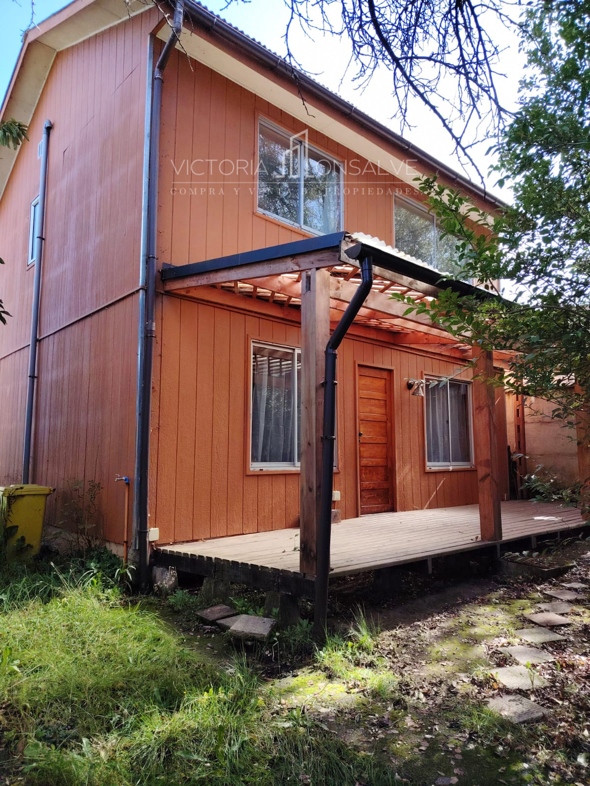 Arriendo Casa 2 Pisos en Isla Teja