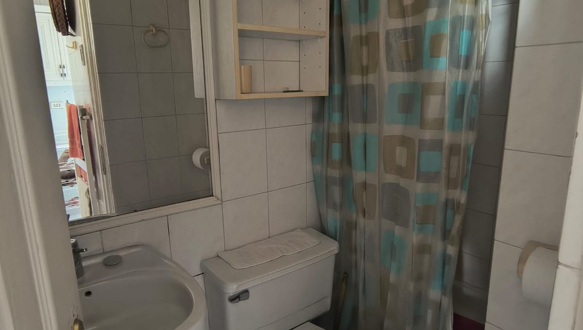 fe49a24c-d5a6-43a1-9f32-9cdae18b5d49