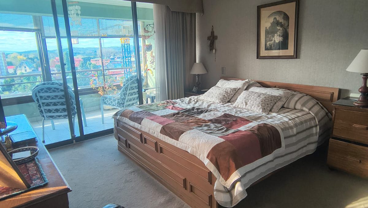 ff279798-624d-48eb-a10a-a4283abdfcc0